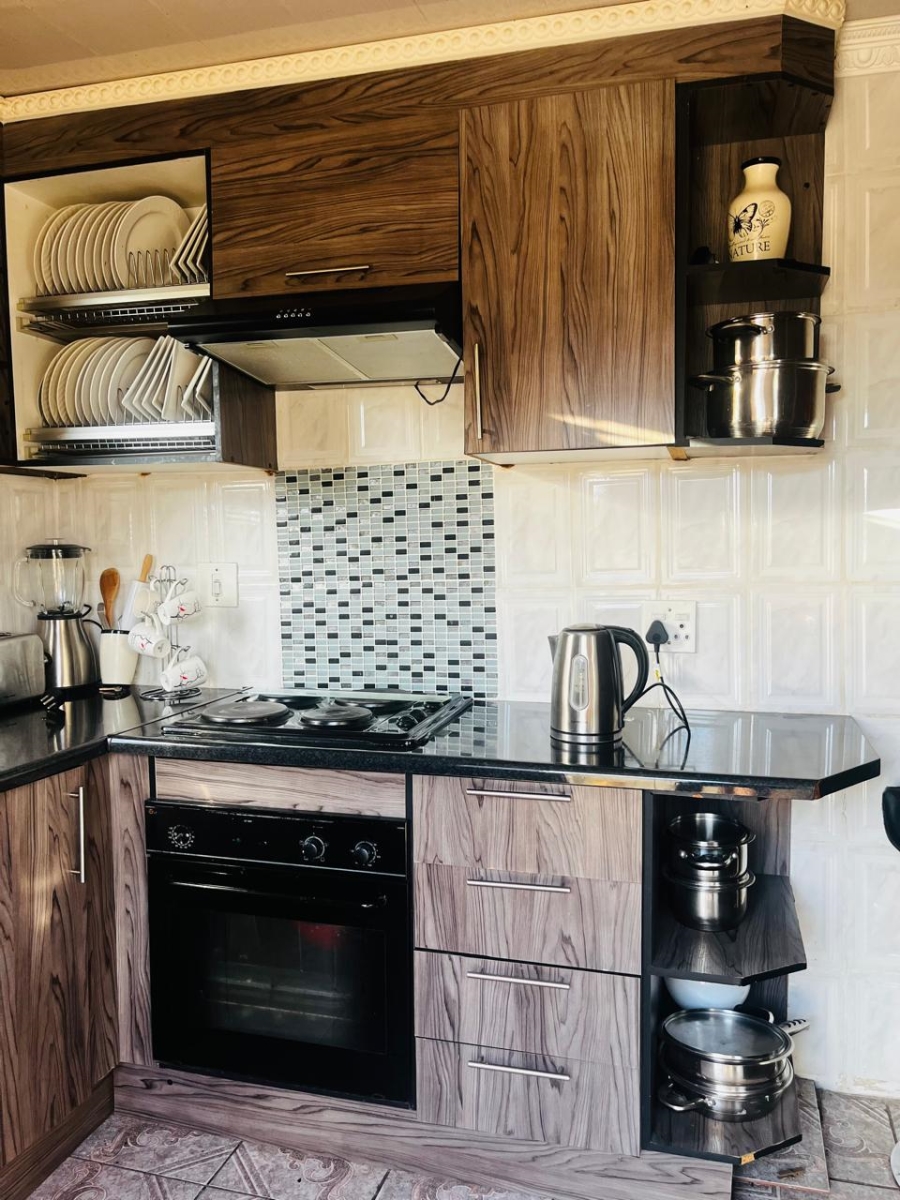 5 Bedroom Property for Sale in Mdantsane Nu 17 Eastern Cape